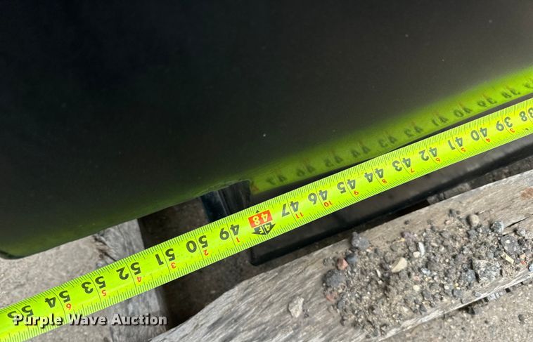 image for item DQ0793 (3) auxiliary fuel tanks