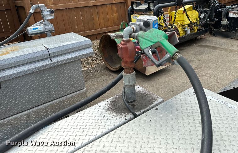 image for item DQ0793 (3) auxiliary fuel tanks