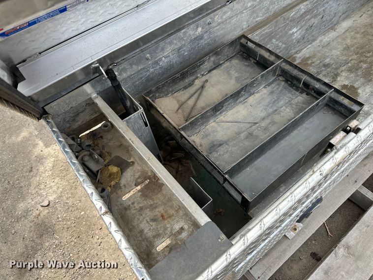 image for item DQ0793 (3) auxiliary fuel tanks