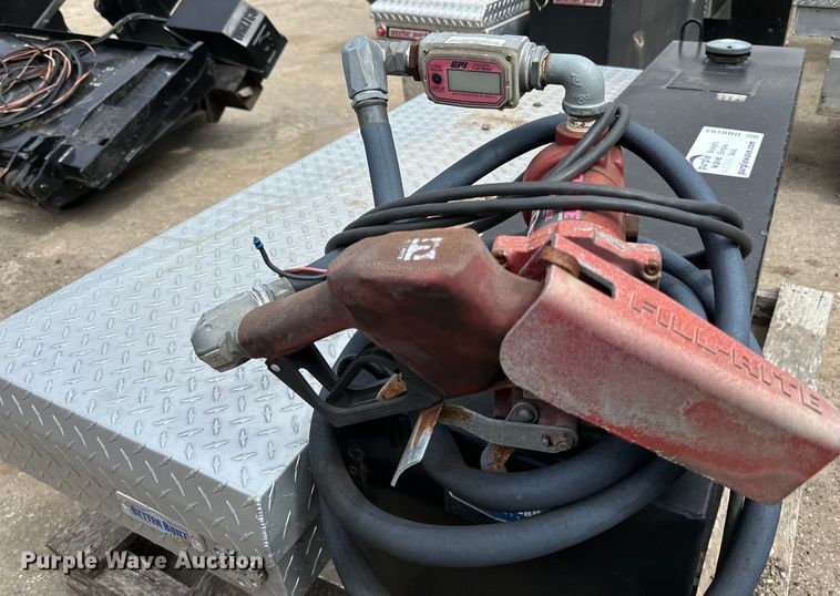 image for item DQ0793 (3) auxiliary fuel tanks