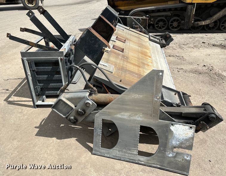 image for item DQ0795 Maxxon  end lift gate