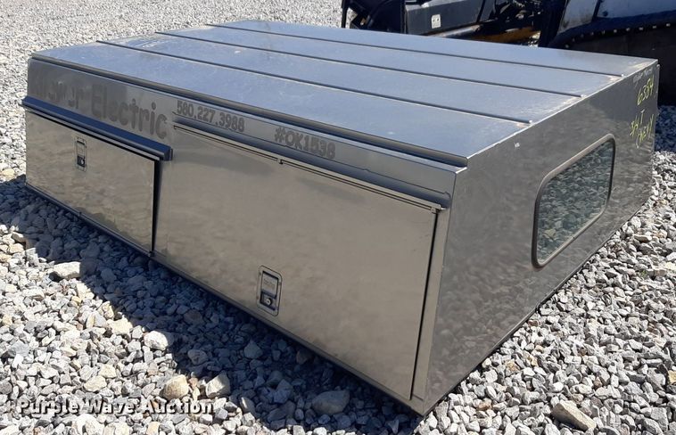 image for item DQ7005 Reading pickup truck topper