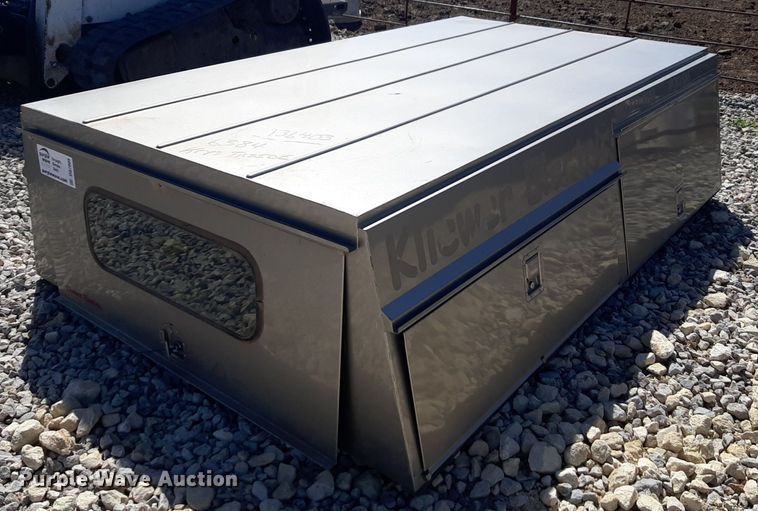 image for item DQ7005 Reading pickup truck topper