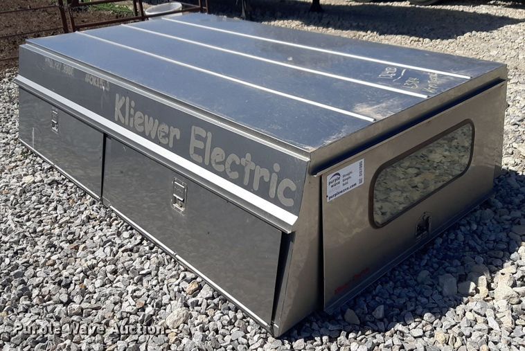 image for item DQ7005 Reading pickup truck topper