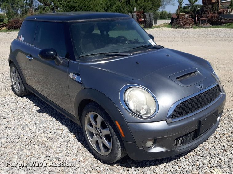 image for item DQ7007 2009 Mini Cooper S 