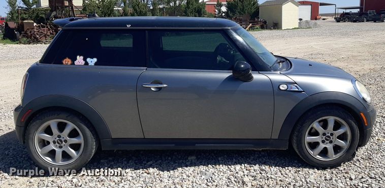image for item DQ7007 2009 Mini Cooper S 