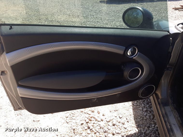 image for item DQ7007 2009 Mini Cooper S 