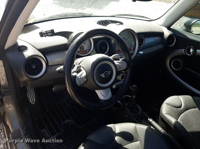 image for item DQ7007 2009 Mini Cooper S 