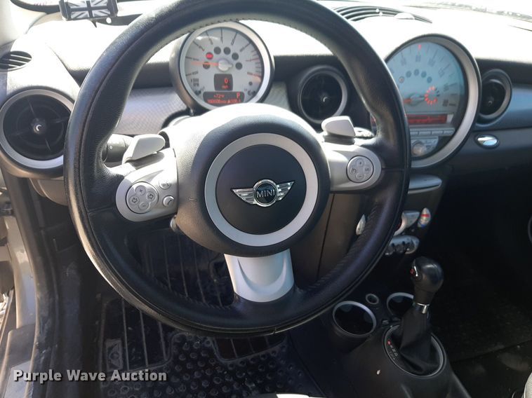 image for item DQ7007 2009 Mini Cooper S 