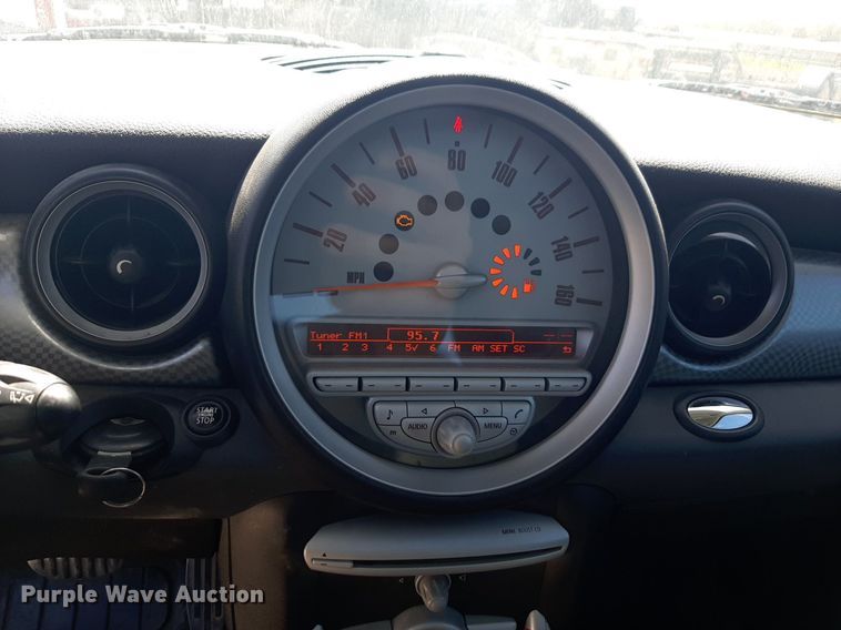 image for item DQ7007 2009 Mini Cooper S 