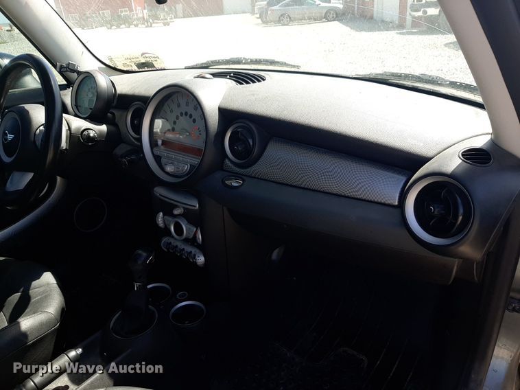 image for item DQ7007 2009 Mini Cooper S 