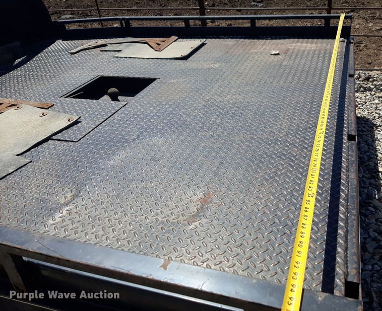 image for item DQ7008 Bramco hydraulic bale bed