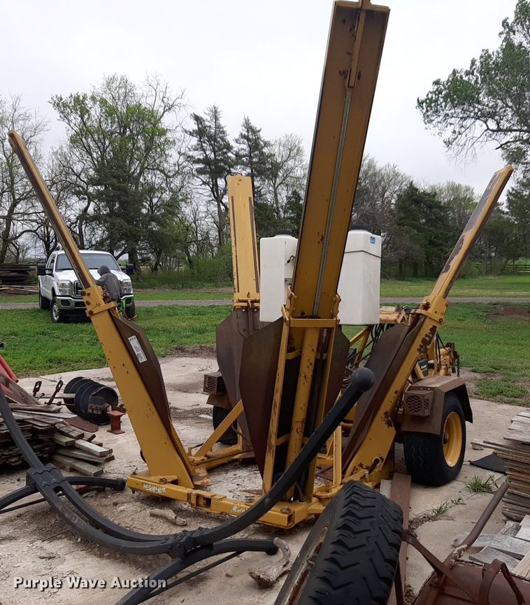 image for item DQ7020 Vermeer tree spade