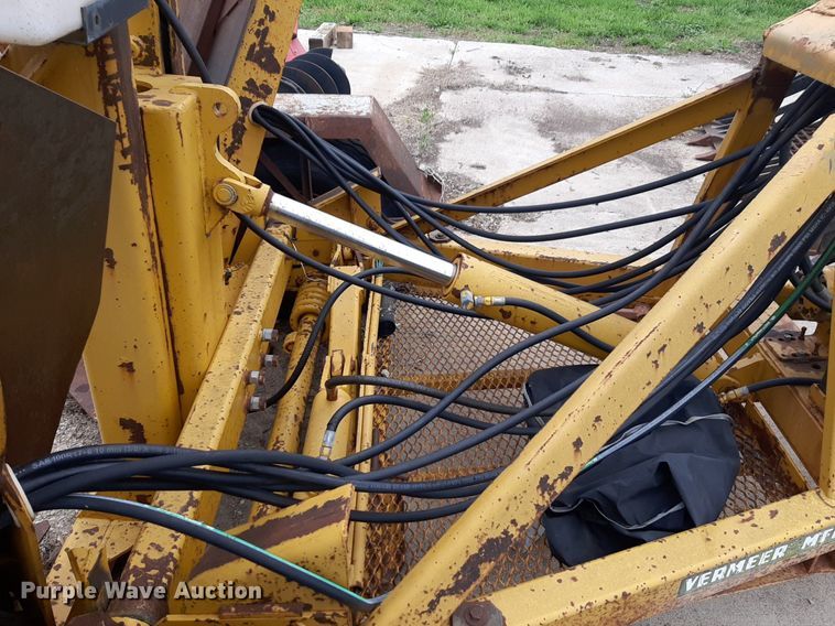 image for item DQ7020 Vermeer tree spade