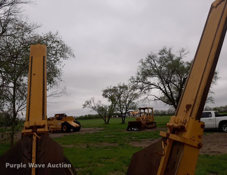 image for item DQ7020 Vermeer tree spade