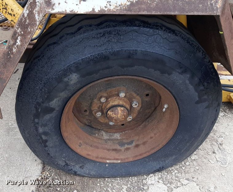 image for item DQ7020 Vermeer tree spade