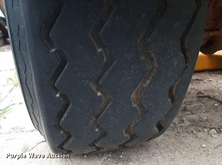 image for item DQ7020 Vermeer tree spade