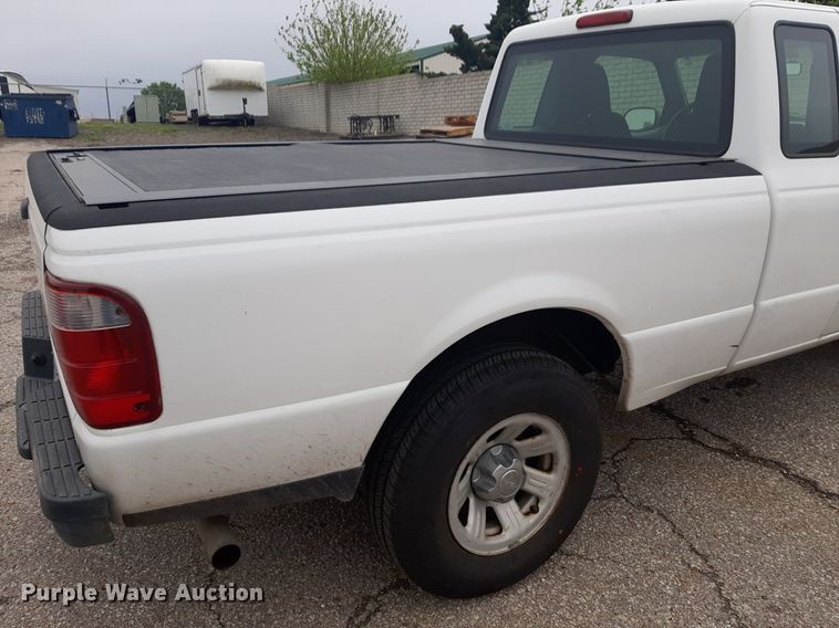 image for item DQ7025 2004 Ford  Ranger SuperCab pickup truck