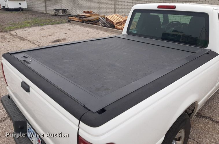 image for item DQ7025 2004 Ford  Ranger SuperCab pickup truck