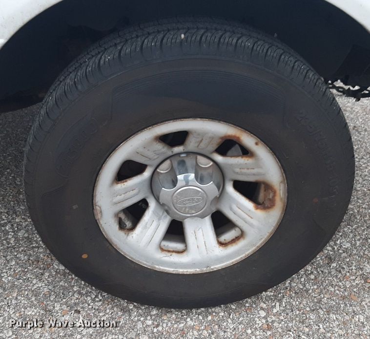 image for item DQ7025 2004 Ford  Ranger SuperCab pickup truck