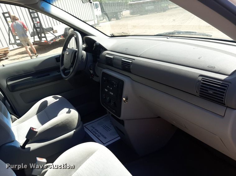 image for item DQ7029 2005 Ford  Freestar van