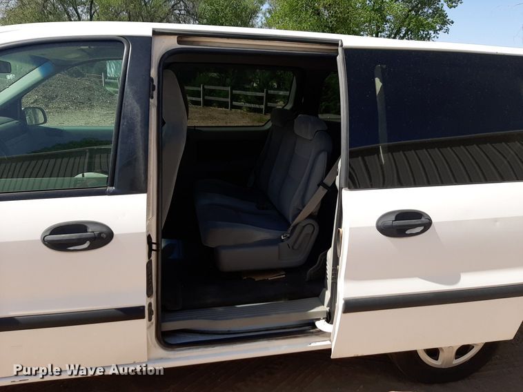 image for item DQ7029 2005 Ford  Freestar van