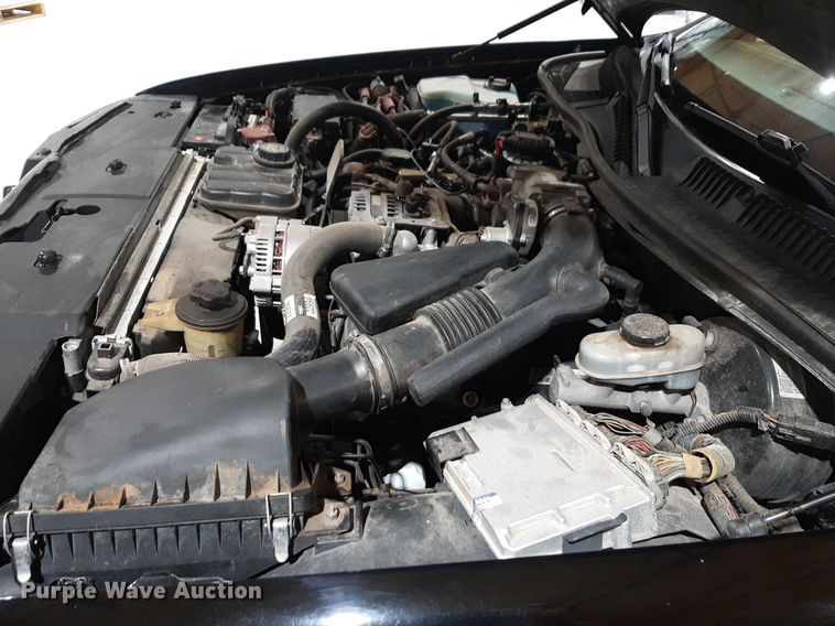 image for item DQ7052 2011 Lincoln Town Car limousine