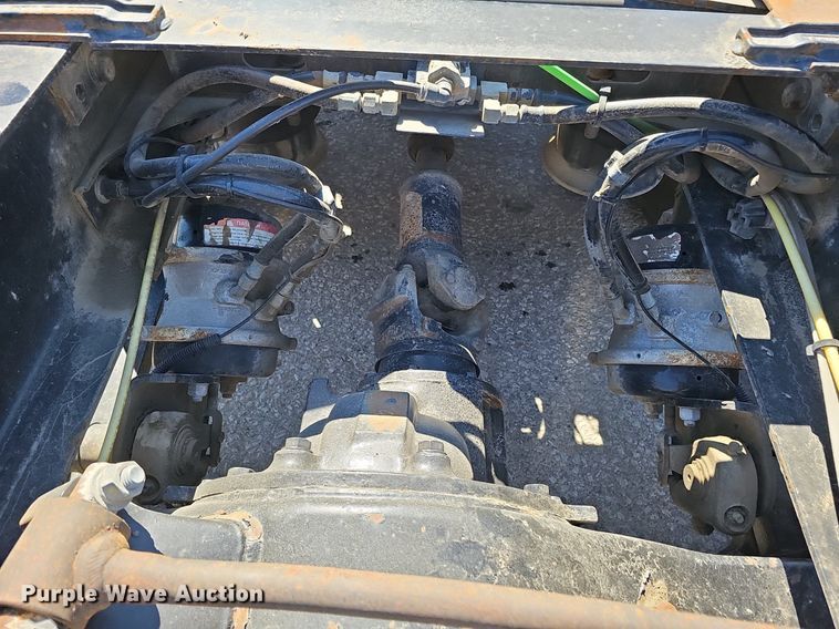 image for item DQ8608 2007 Sterling A9500 semi truck