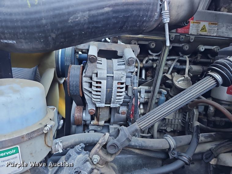 image for item DQ8608 2007 Sterling A9500 semi truck