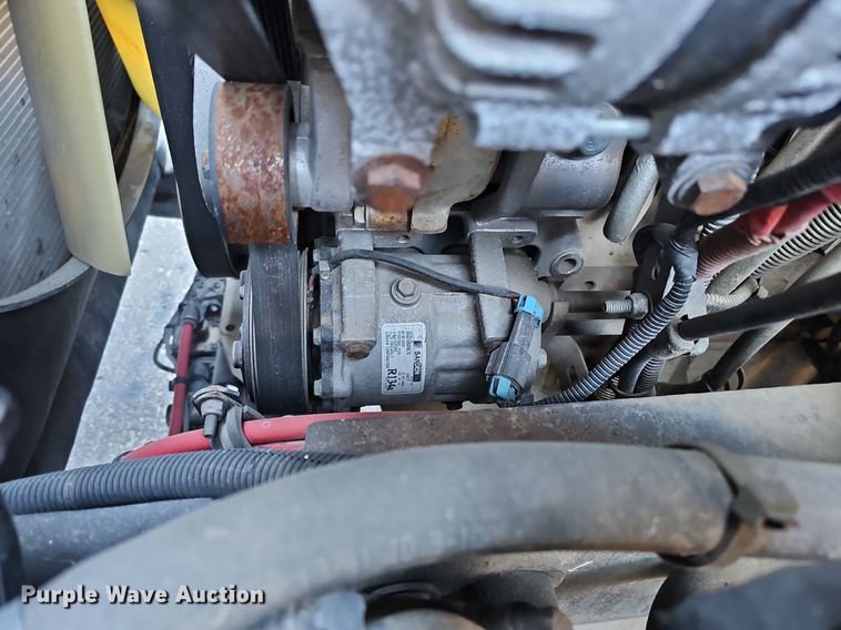 image for item DQ8608 2007 Sterling A9500 semi truck