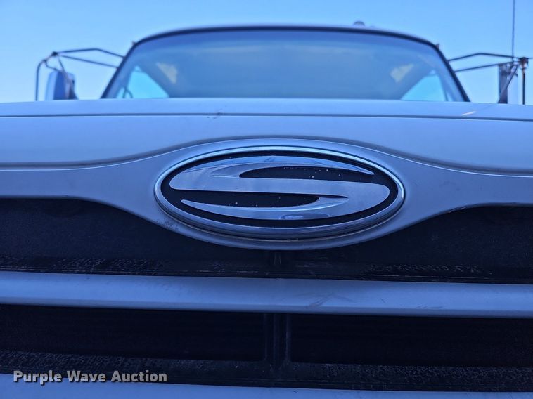 image for item DQ8608 2007 Sterling A9500 semi truck