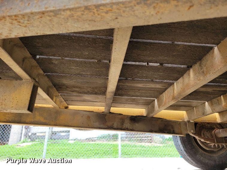 image for item DR4290 1990 Redi Haul SL1427 equipment trailer