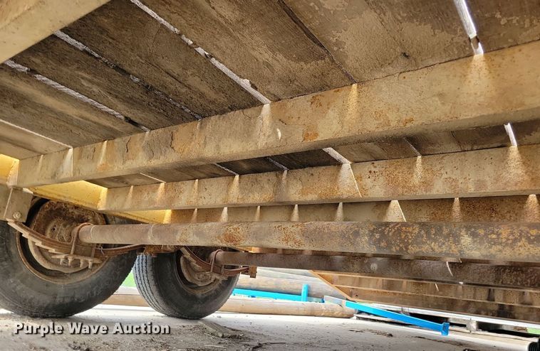 image for item DR4290 1990 Redi Haul SL1427 equipment trailer