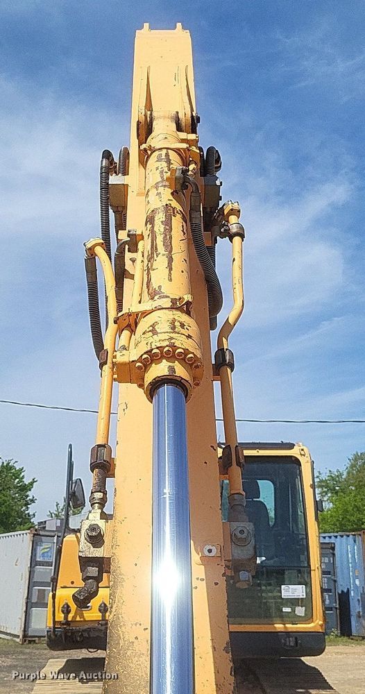 image for item DR4758 Hyundai ROBEX160LC-9 excavator