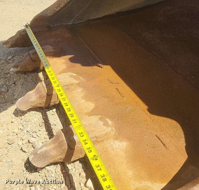 image for item DR4758 Hyundai ROBEX160LC-9 excavator