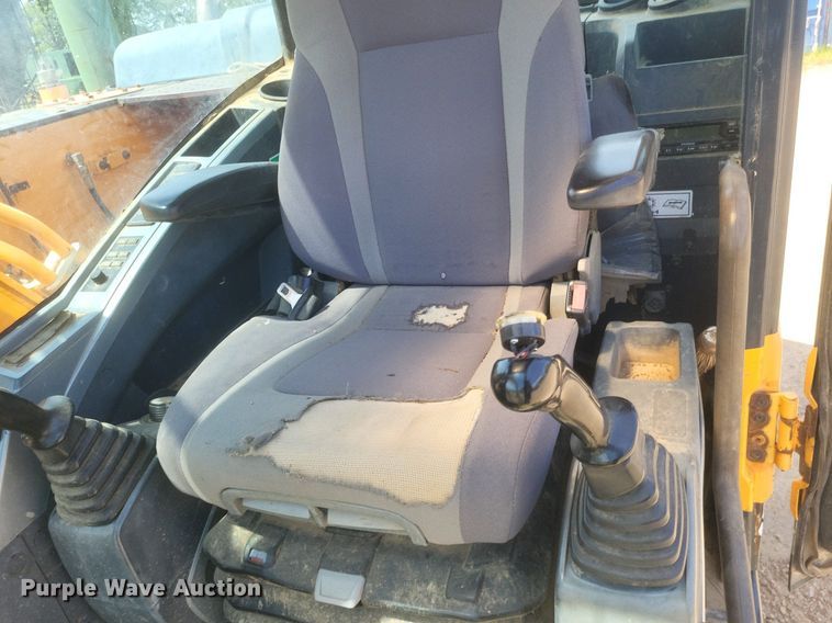 image for item DR4758 Hyundai ROBEX160LC-9 excavator