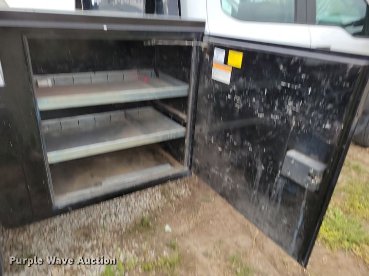 image for item DR8004 2018 Ford F450 Super Duty XL Crew Cab flatbed truck