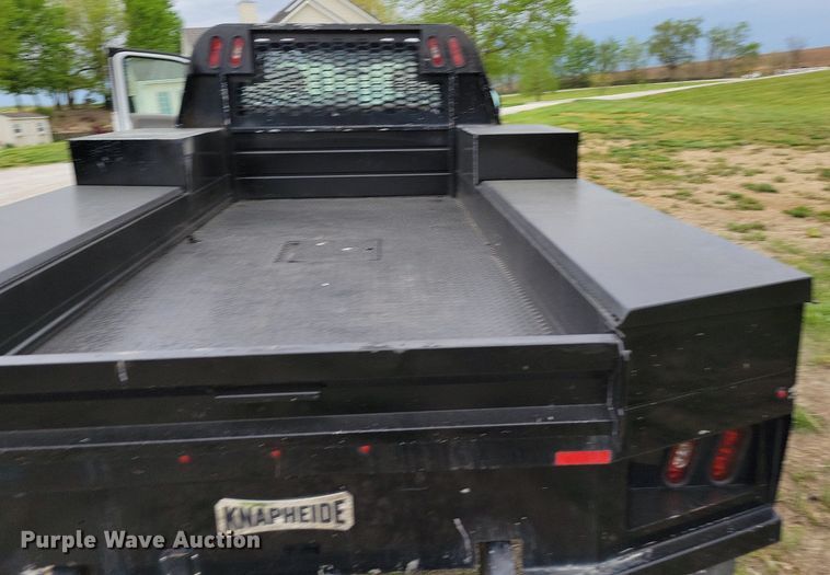 image for item DR8004 2018 Ford F450 Super Duty XL Crew Cab flatbed truck