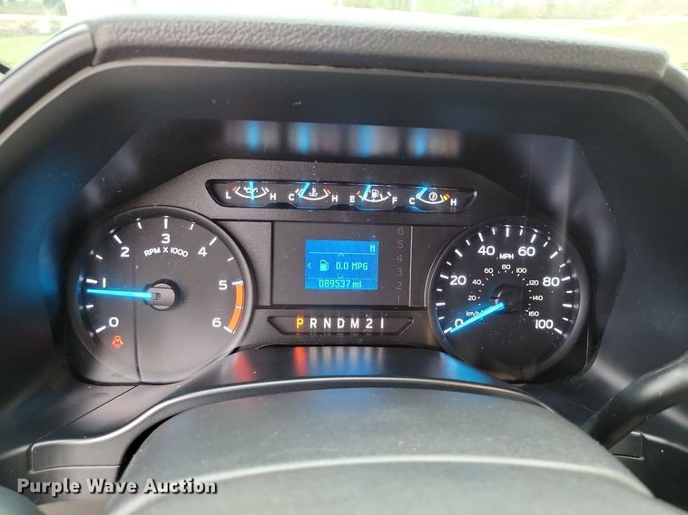 image for item DR8004 2018 Ford F450 Super Duty XL Crew Cab flatbed truck