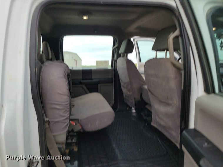 image for item DR8004 2018 Ford F450 Super Duty XL Crew Cab flatbed truck