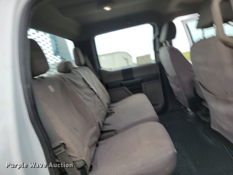 image for item DR8004 2018 Ford F450 Super Duty XL Crew Cab flatbed truck