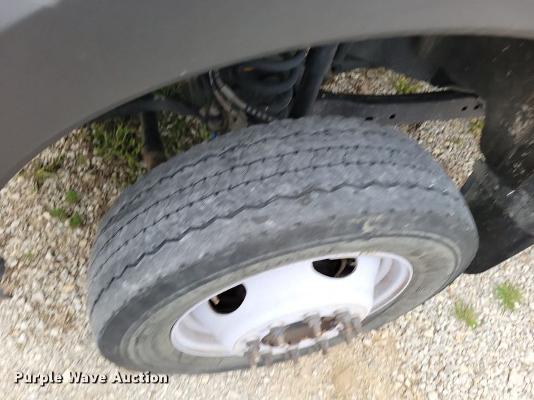 image for item DR8004 2018 Ford F450 Super Duty XL Crew Cab flatbed truck