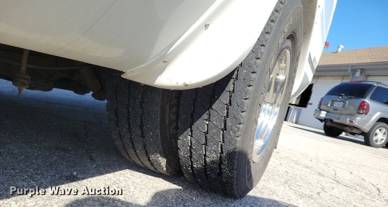 image for item DR8033 2010 Eldorado Aerotech Ford 240 shuttle bus