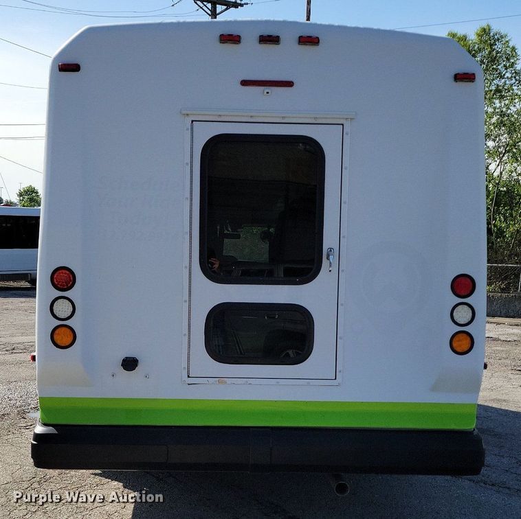 image for item DR8034 2011 Eldorado Aerotech Ford 240 shuttle bus