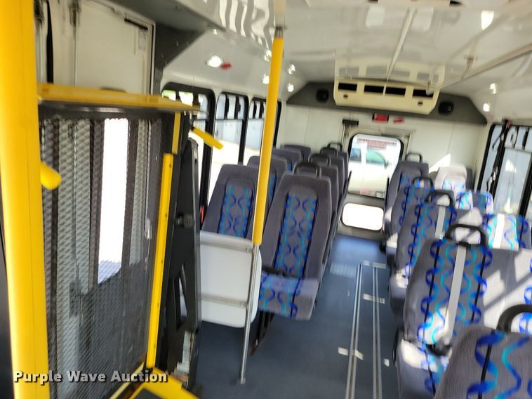 image for item DR8034 2011 Eldorado Aerotech Ford 240 shuttle bus