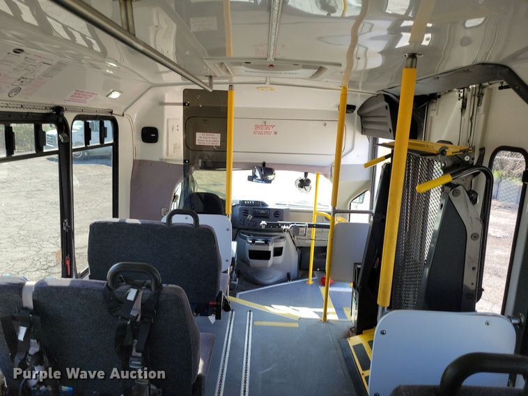 image for item DR8034 2011 Eldorado Aerotech Ford 240 shuttle bus