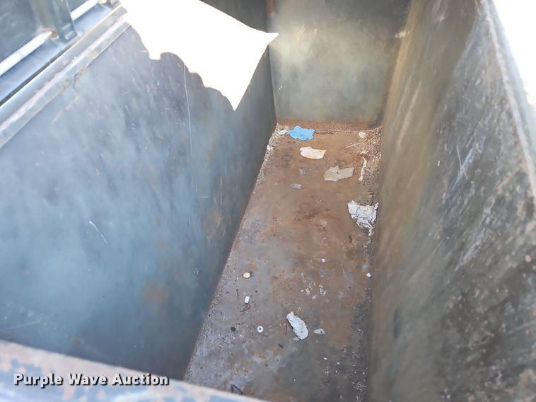 image for item DR8578 (6) dumpsters