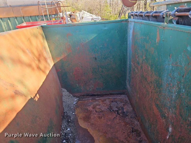 image for item DR8581 (16) dumpsters