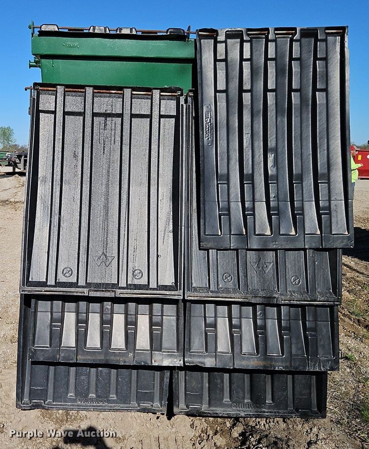 image for item DR8583 (12) dumpsters