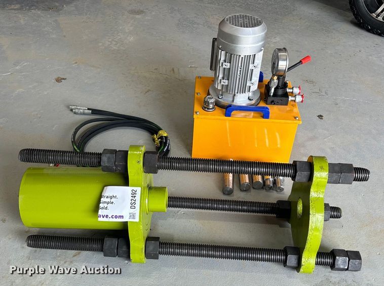 image for item DS2492 Track pin press